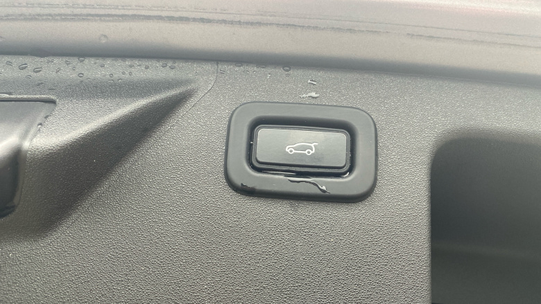 Land Rover Discovery Sport 2.0 D200 R-Dynamic HSE 5dr Auto [5 Seat] Diesel Station Wagon